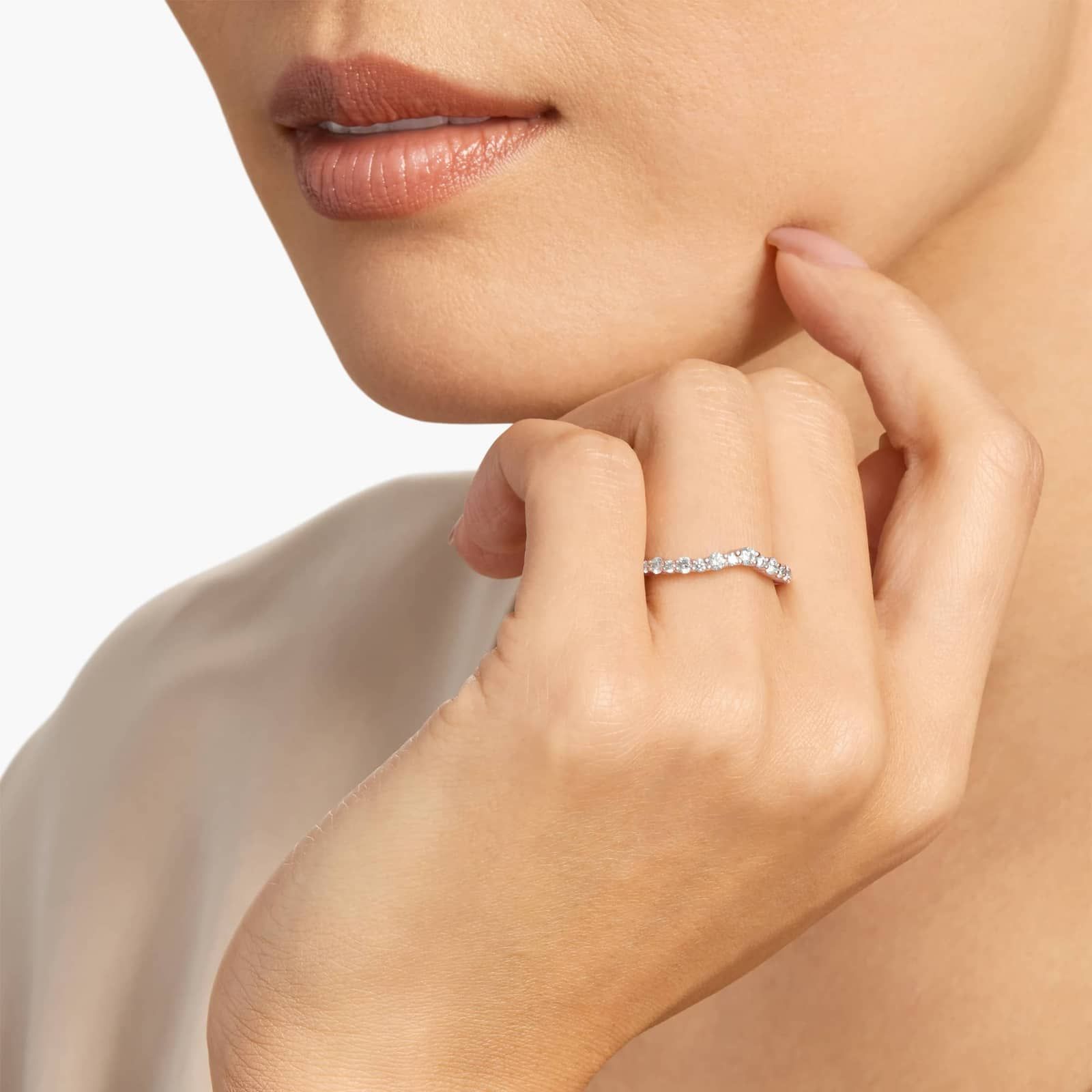 Crescendo Curved Diamond Wedding Ring in 14k White Gold (1/2 ct. tw.)