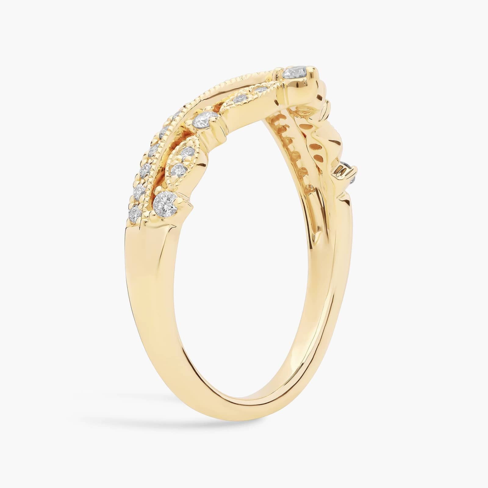 Regal Curved Diamond Ring in 10k/14k/18kGold (1/4 ct. tw.)