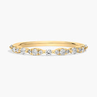 Scalloped Diamond Ring in 10K/14K/18K Yellow Gold (1/4 ct. tw.)
