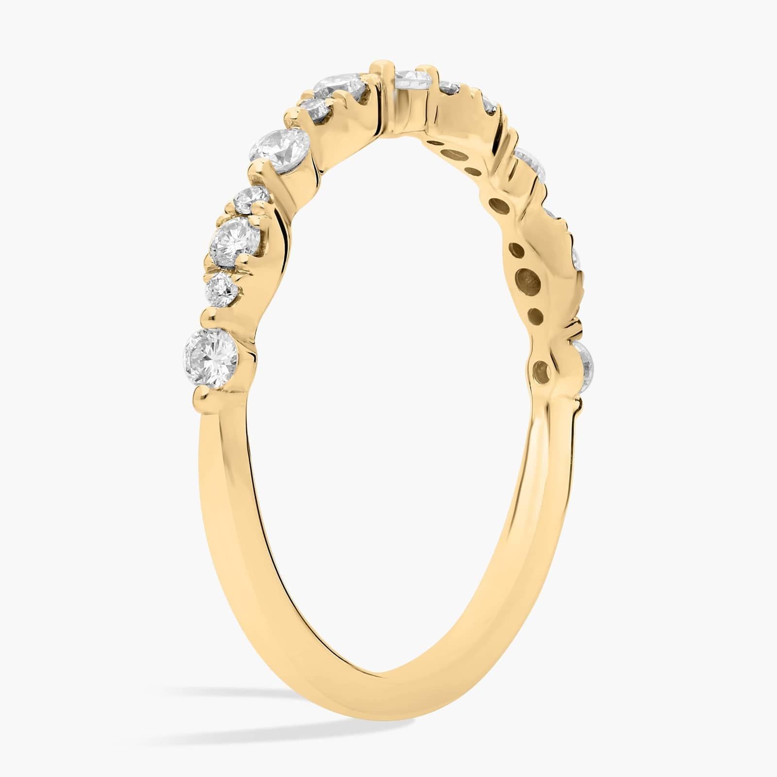Scalloped Diamond Ring in 10K/14K/18K Yellow Gold (1/4 ct. tw.)
