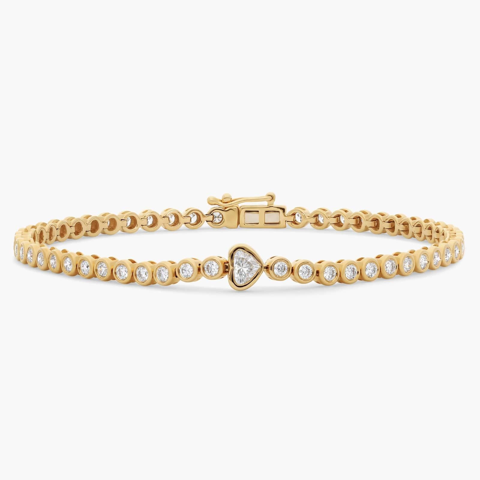 Round Diamond Tennis Bracelet with Bezel Heart Center in White Gold / Yellow Gold