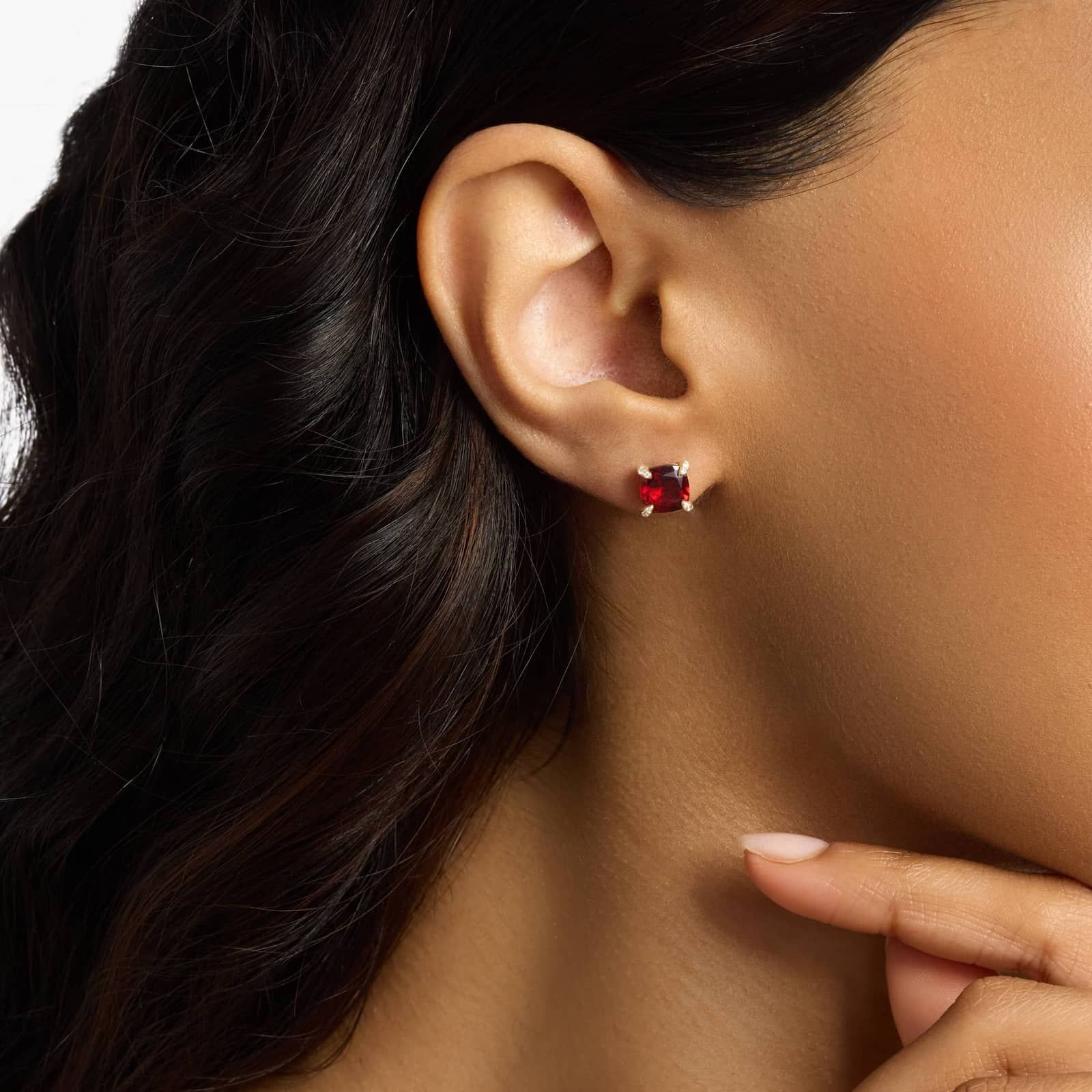 Royal Cushion Garnet Diamond-Tipped Stud Earrings Yellow Gold