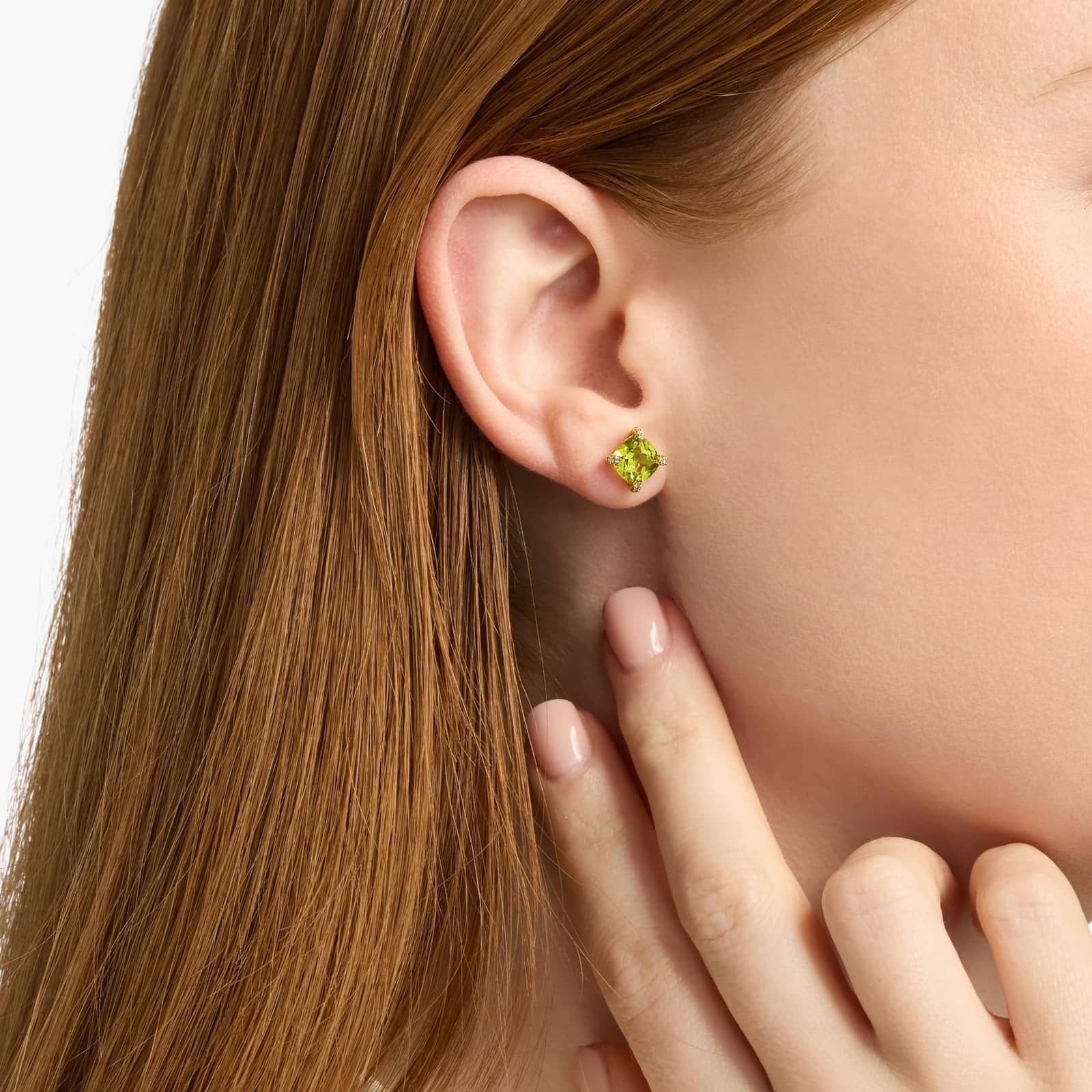 Royal Cushion Peridot Diamond-Tipped Stud Earrings in Yellow Gold