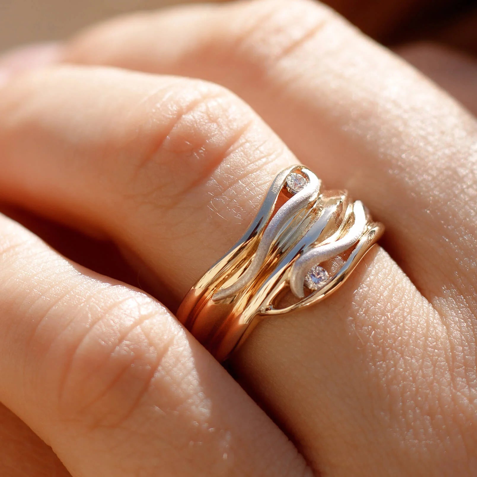 The Ondine Band Gold ring