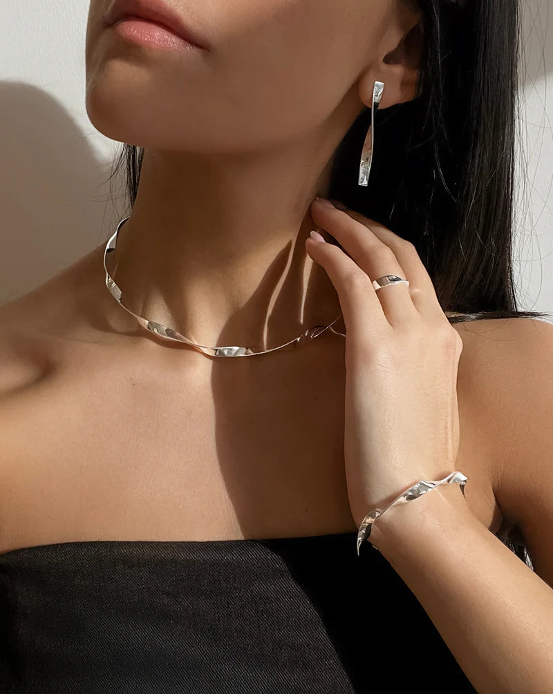Twisted Ribbon Drop Earrings — White Gold