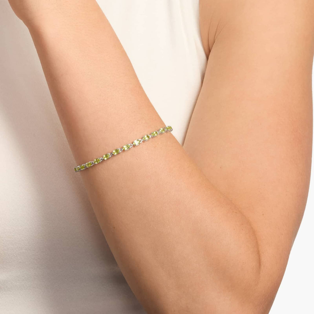 Garden Fresh Single Row Peridot Tennis Bracelet in 925 Sterling Silver